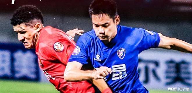  阿扎伦卡新星出色防守表现突出，加拿大队前途光明！引发球迷热议