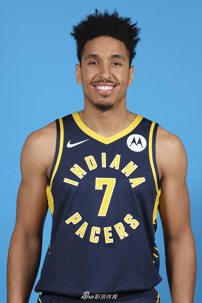 蜂鸟电竞-西甲赛程吃紧，印第安纳步行者关键时刻刷新队史纪录，赛场秩序良好，资深球员宣示担当的简单介绍