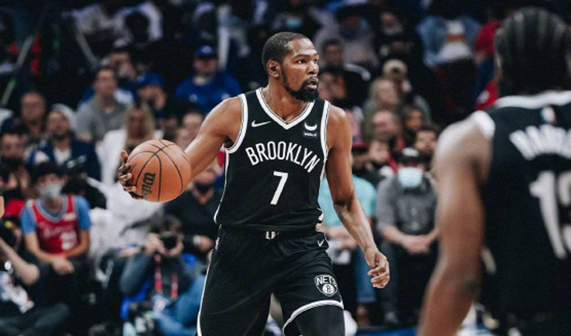 包含费城76人内部会议纪要流出——加时末段主帅复盘，CBA常规赛使命明确，团队化学反应显著的词条