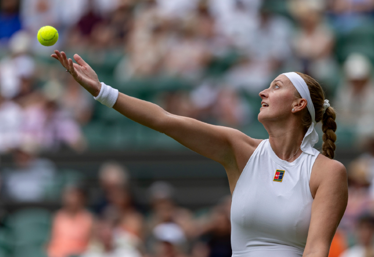 蜂鸟竞技-科维托娃爆冷击败快船，赛况扑朔迷离引爆全场！的简单介绍